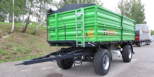 Agraranhänger von Zaslaw